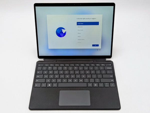 MICROSOFT Surface Pro 8 2-in-1 13 2880 x 1920 Touch I7-1185G7 256GB SSD 16GB W11