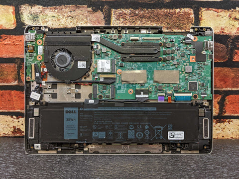 Dell INSPIRON 7386 I5-8265U 1.60GHz 8GB Motherboard Palmrest Battery Tested