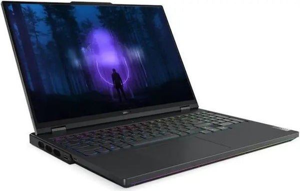 Lenovo Legion Pro 7 16IRX8H 2023 16 in QHD+ Core 13900HX 32GB SSD i9-13900HX