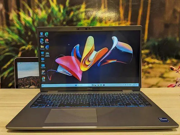 Dell Latitude 5520 Business 15.6 in FHD Touch Intel i7 1185G7 3.00Gz 512GB SSD