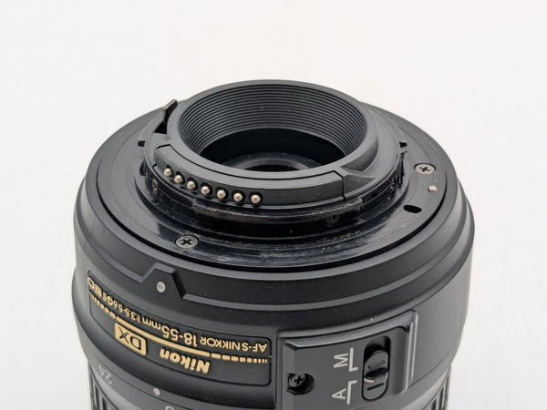Nikon AF-S DX NIKKOR 18-55mm f/3.5-5.6 G ED II Zoom Lens